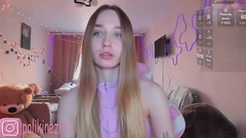 Sara online show from March 31, 2:39 pm