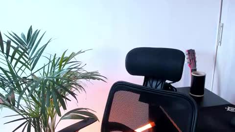 Meurif online show from November 12, 6:28 pm