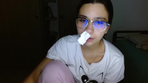 Mia online show from February 19, 4:56 am