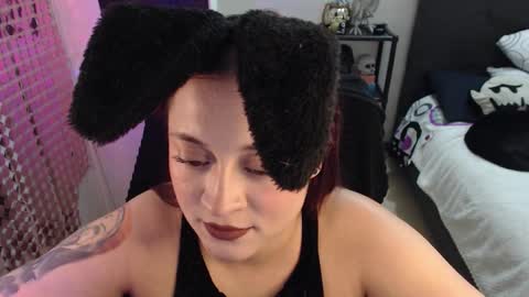 mia online show from September 20, 1:49 am