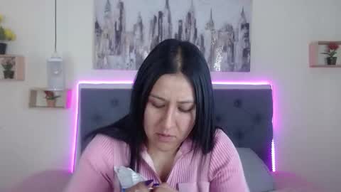 M I A  A Y R A online show from November 2, 3:15 pm