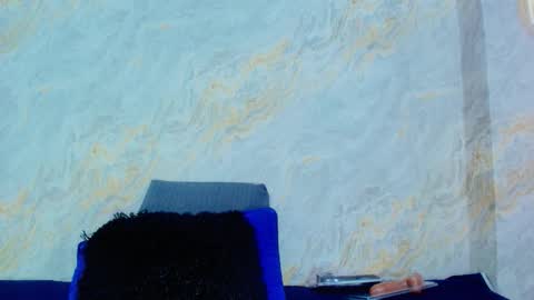 Mia  online show from March 2, 12:01 pm