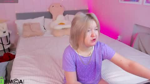 Mia online show from April 21, 2:51 am