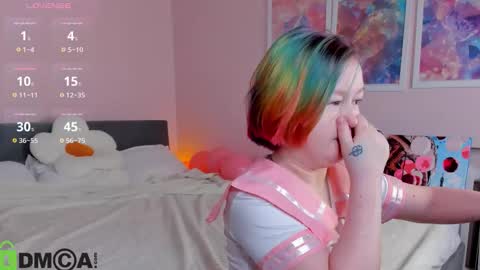 Mia online show from December 2, 2:57 am