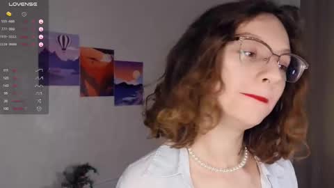 Mia  online show from February 17, 7:25 am