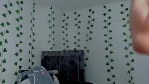 MIA online show from October 18, 10:22 pm