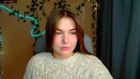 mia_lemm online show from February 9, 6:04 am