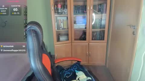 mia_lores online show from May 31, 9:48 am