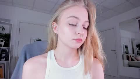 Mia here Appreciate your support online show from February 6, 11:19 pm