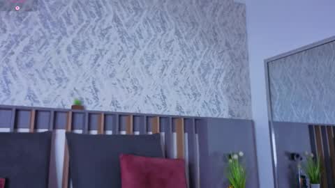 MIa online show from November 7, 5:18 pm