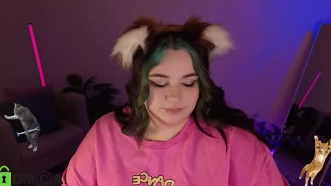 Mia online show from March 25, 1:33 am