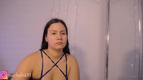 mia reys online show from February 4, 11:16 am