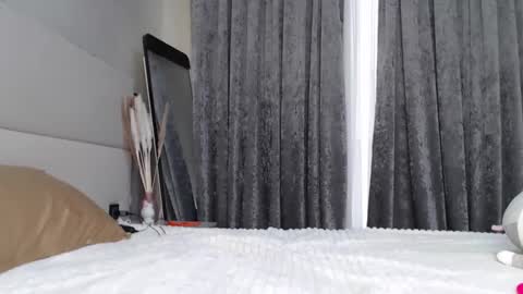 Mia Rie online show from March 2, 4:45 am