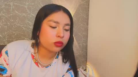 Mia Roux online show from February 8, 7:27 pm