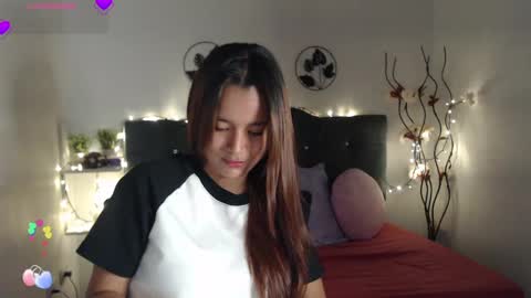 mia_sweetdc online show from December 2, 8:20 pm