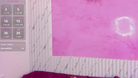 Mia online show from February 24, 3:54 pm