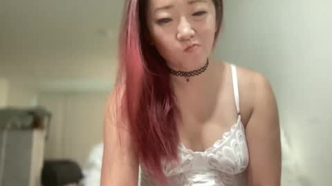 Mia online show from September 12, 5:42 pm