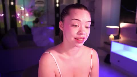 VixenMia online show from January 17, 4:31 am