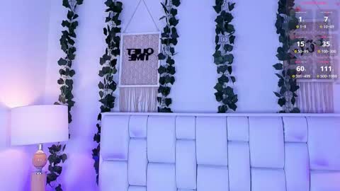 Mia online show from February 24, 11:31 am