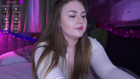 Miaa Peach online show from December 23, 9:51 pm