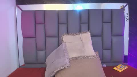 Mia online show from January 15, 12:11 pm