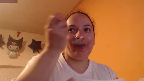 Snapshot of miaabrownn chatting on March 11, 7:36 pm MIA online show from March 11, 7:36 pm