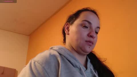 Snapshot of miaabrownn chatting on March 7, 6:54 pm MIA online show from March 7, 6:54 pm