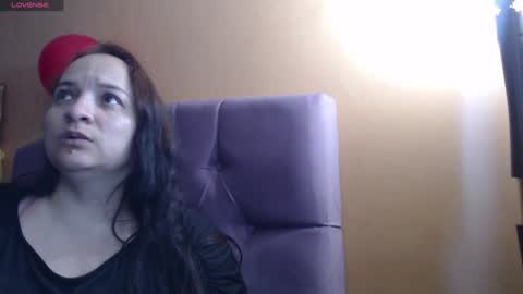 Snapshot of miaabrownn chatting on December 11, 2:09 am MIA online show from December 11, 2:09 am