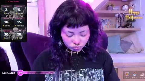 Mia online show from October 29, 3:33 am