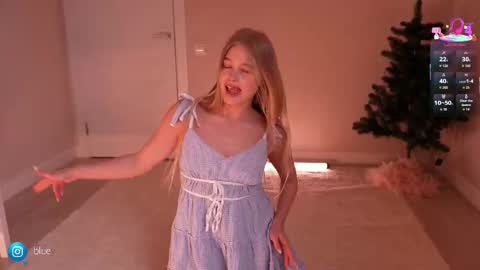 miablueye online show from February 19, 4:39 pm