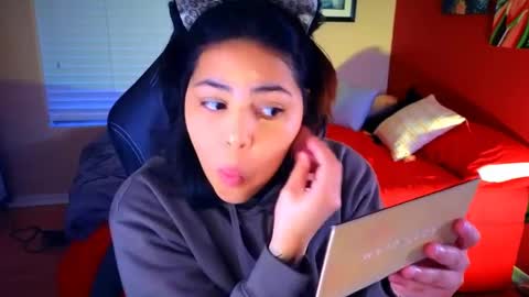 Mia online show from January 8, 12:28 am