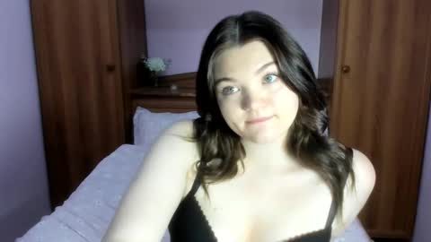 Mia online show from May 30, 12:52 am