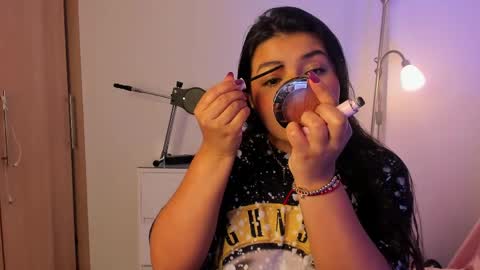 IG Yojanagomez  online show from March 22, 2:01 pm