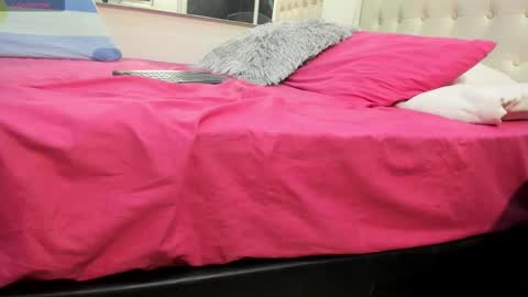 evans online show from February 18, 4:22 am