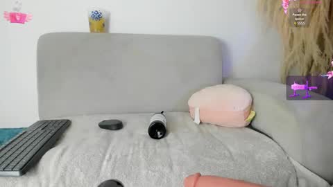 Miafisher online show from September 23, 9:51 am