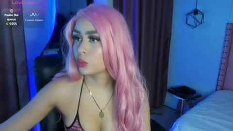 Mia online show from July 9, 4:04 am