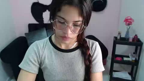 miafuckpussyhard online show from December 16, 12:33 pm