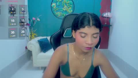 miagreys1 online show from December 15, 11:15 am