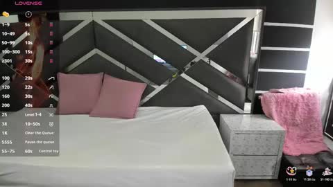 MIA HOTMEZ online show from November 20, 12:17 pm