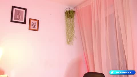 Snapshot of miaknox chatting on January 3, 10:31 am Mia online show from January 3, 10:31 am