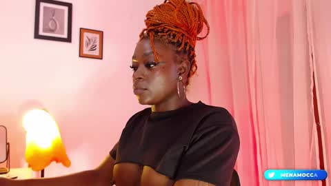 Snapshot of miaknox chatting on December 17, 10:44 am Mia online show from December 17, 10:44 am