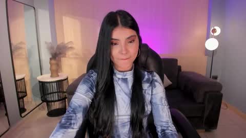 Call me Mia  online show from October 25, 7:32 pm