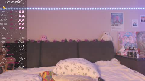 Snapshot of miamiameow chatting on January 23, 12:09 pm Mia online show from January 23, 12:09 pm