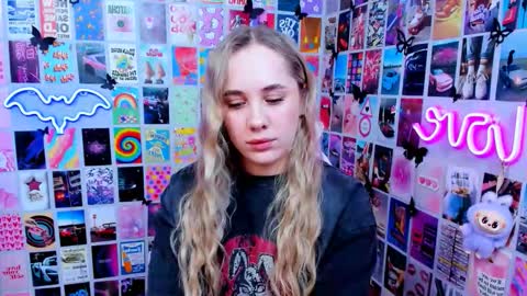 miamilas online show from February 24, 4:16 pm