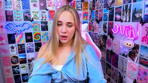 miamilas online show from December 15, 2:22 pm