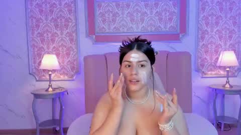 Mia   -5 7001400 Follow  online show from February 28, 12:31 pm