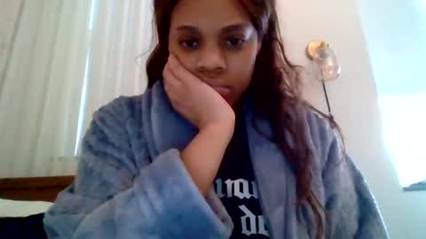 Snapshot of miamuffin8 chatting on January 6, 5:38 pm MiaMuffn online show from January 6, 5:38 pm