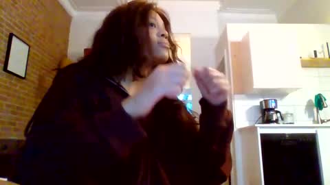 Snapshot of miamuffin8 chatting on September 19, 6:18 pm MiaMuffn online show from September 19, 6:18 pm