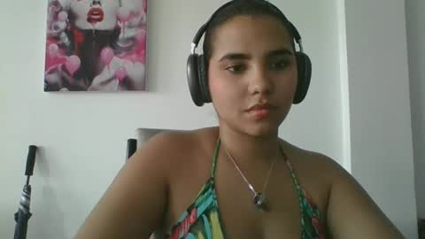 Snapshot of miapeyton chatting on September 11, 8:09 pm Mia Peyton   online show from September 11, 8:09 pm