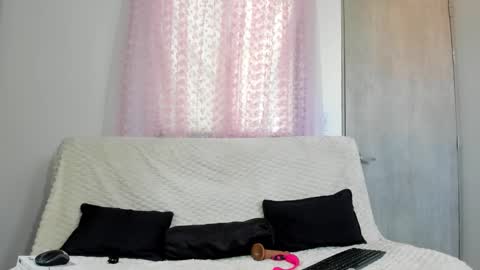 Mia Ravel online show from February 9, 7:38 pm